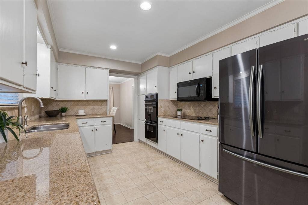7066 Arboreal Drive, Dallas, TX 75231 7066 Arboreal Drive, Dallas, TX 75231