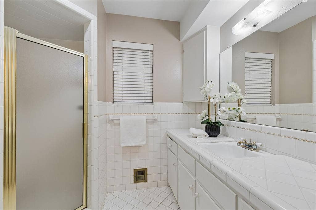 7066 Arboreal Drive, Dallas, TX 75231 7066 Arboreal Drive, Dallas, TX 75231