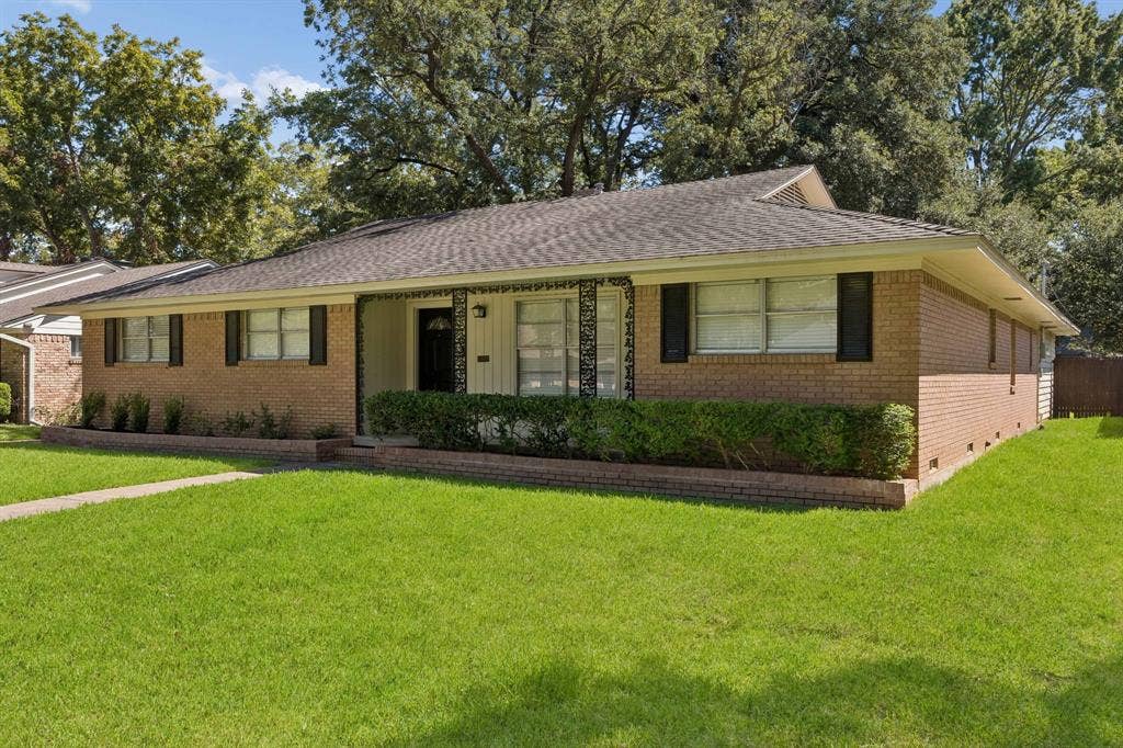 7066 Arboreal Drive, Dallas, TX 75231 7066 Arboreal Drive, Dallas, TX 75231