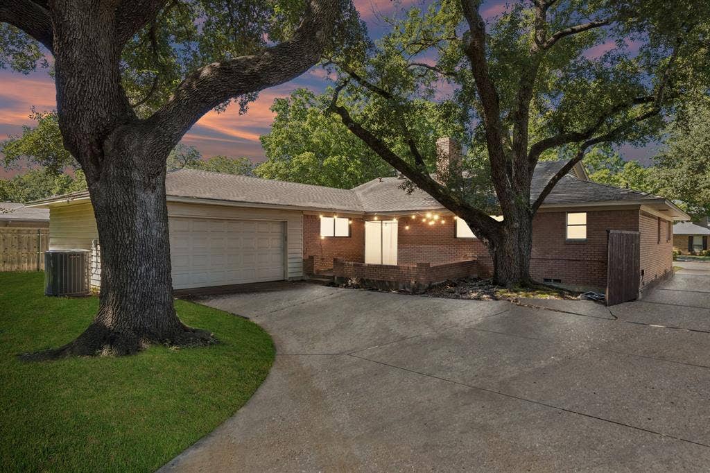 7066 Arboreal Drive, Dallas, TX 75231 7066 Arboreal Drive, Dallas, TX 75231