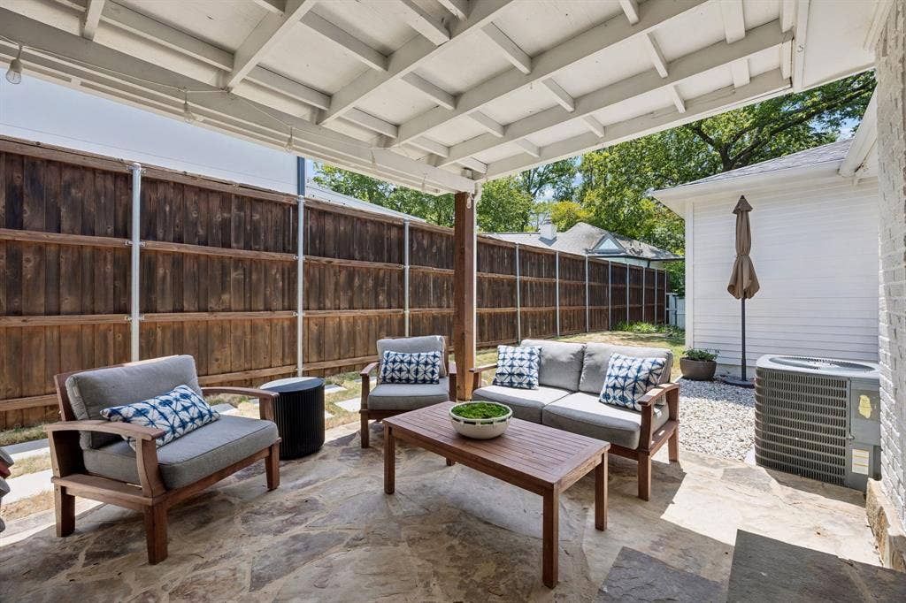 7920 Goforth Road, Dallas, TX 75238