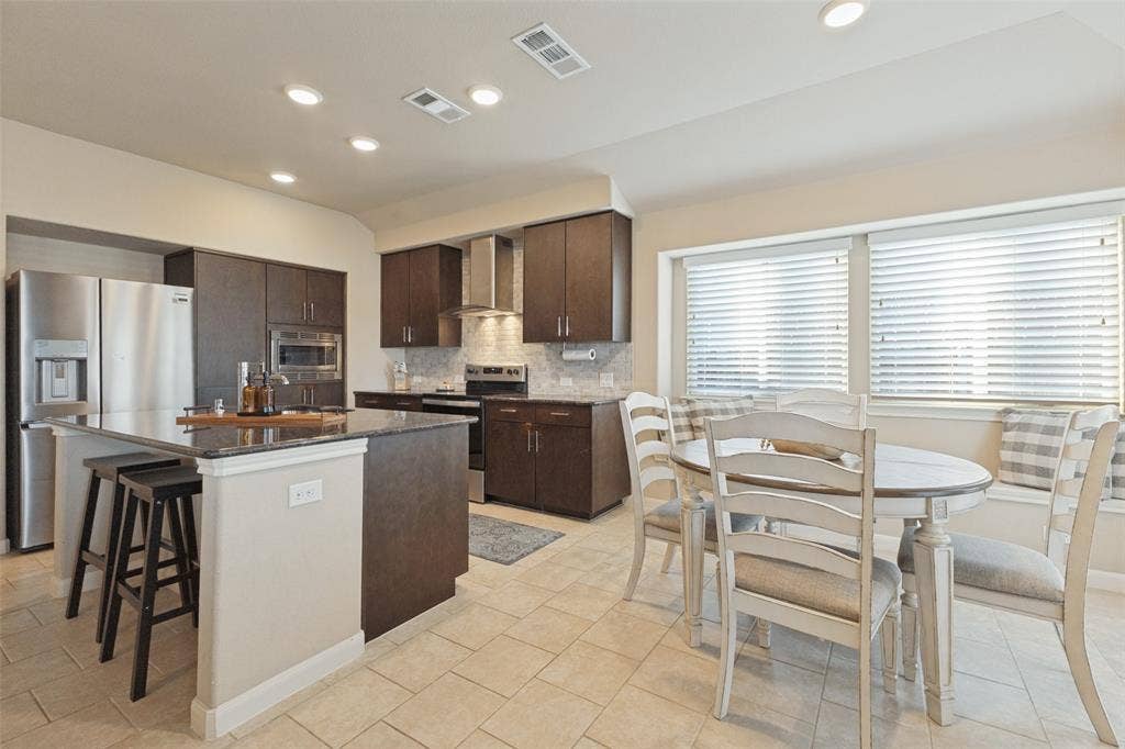 573 Providence Place, Lavon, TX 75166 573 Providence Place, Lavon, TX 75166
