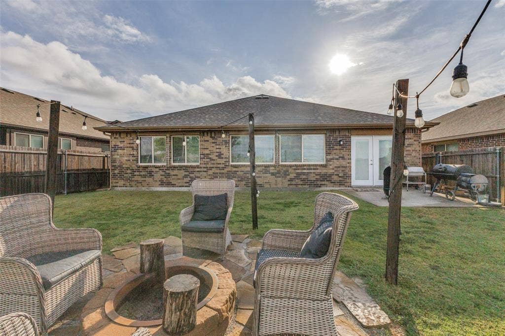 573 Providence Place, Lavon, TX 75166 573 Providence Place, Lavon, TX 75166