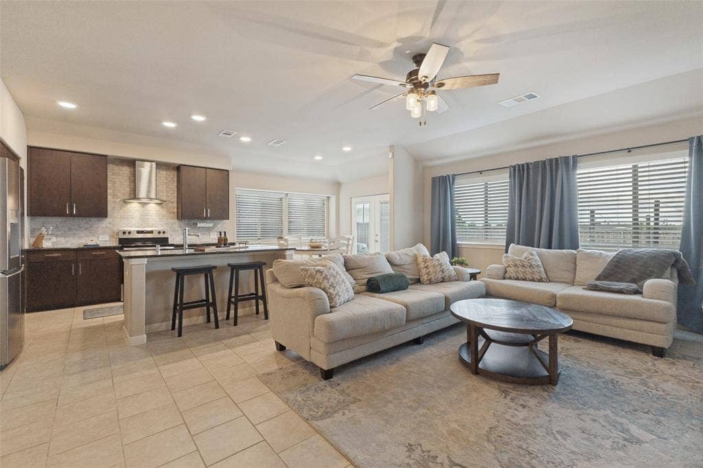 573 Providence Place, Lavon, TX 75166 573 Providence Place, Lavon, TX 75166