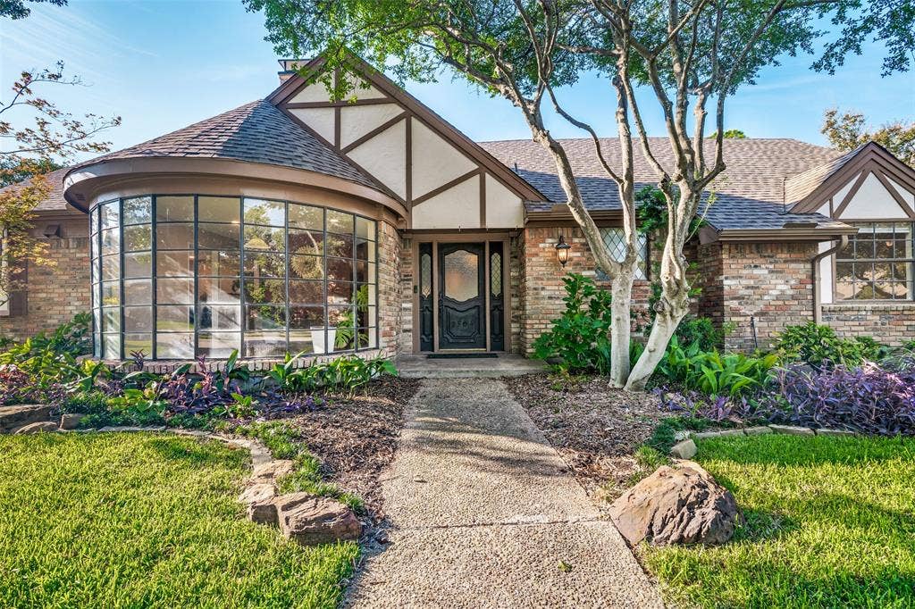 2504 Evans Drive, Plano, TX 75075