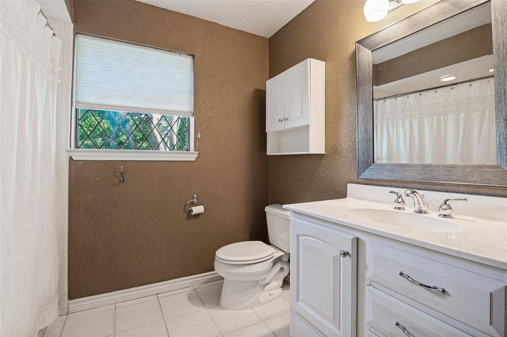 2504 Evans Drive, Plano, TX 75075