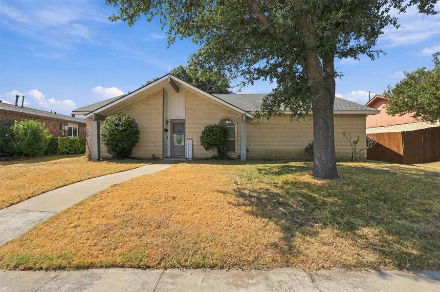 Property photo for 1444 Applegate Drive, Lewisville, TX