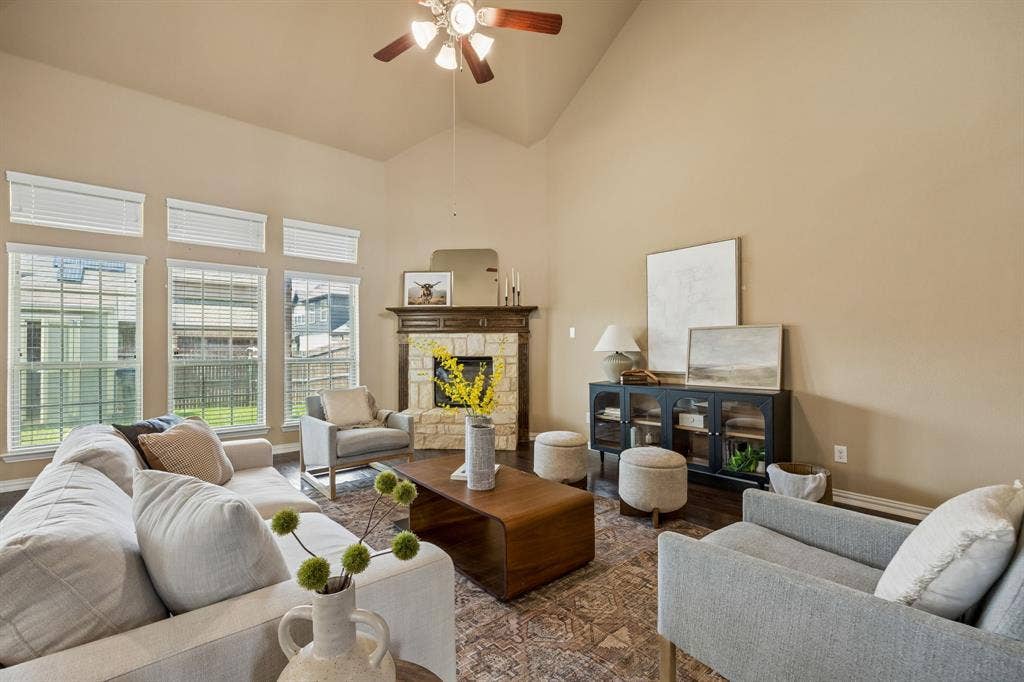 100 Spruce Street, Red Oak, TX 75154