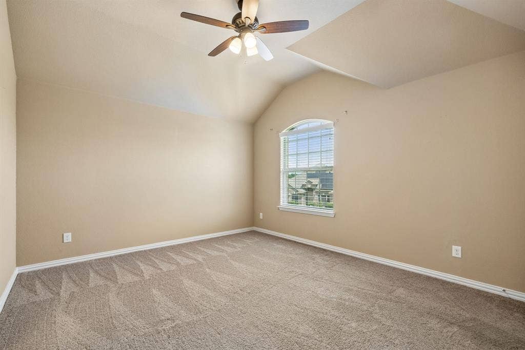 100 Spruce Street, Red Oak, TX 75154