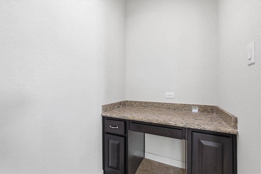 4312 Lost Creek Road, Denton, TX 76210