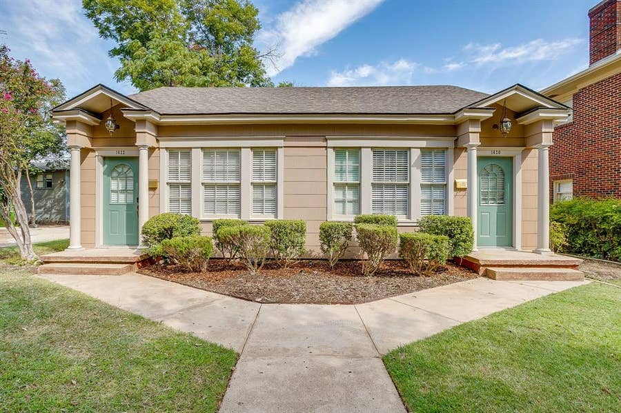 Property photo for 1622 Mistletoe Boulevard, Fort Worth, TX