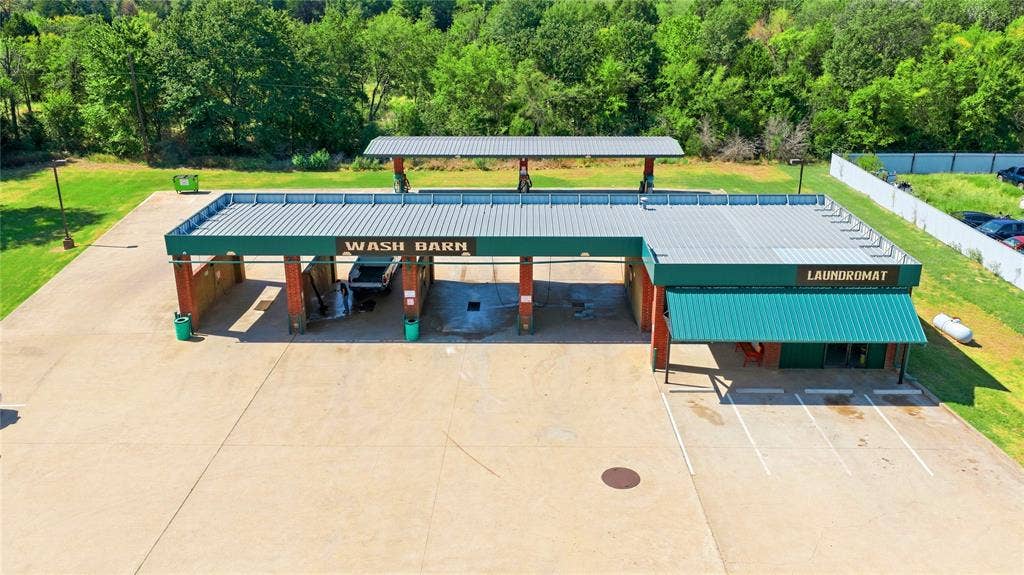311 Us-175, Eustace, TX 75124 311 Us-175, Eustace, TX 75124