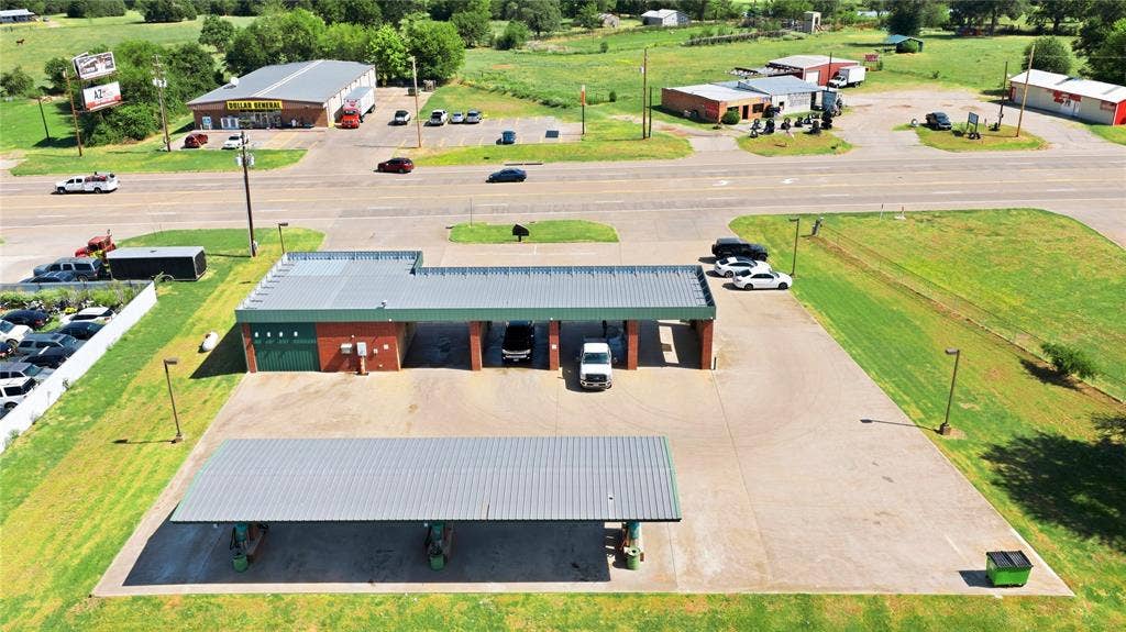 311 Us-175, Eustace, TX 75124 311 Us-175, Eustace, TX 75124