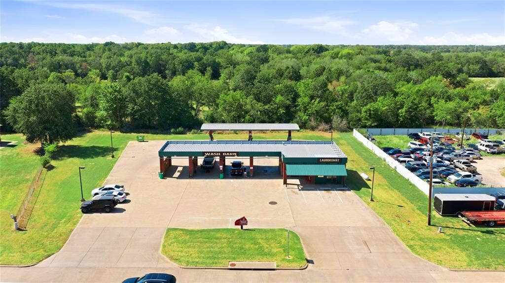 311 Us-175, Eustace, TX 75124 311 Us-175, Eustace, TX 75124