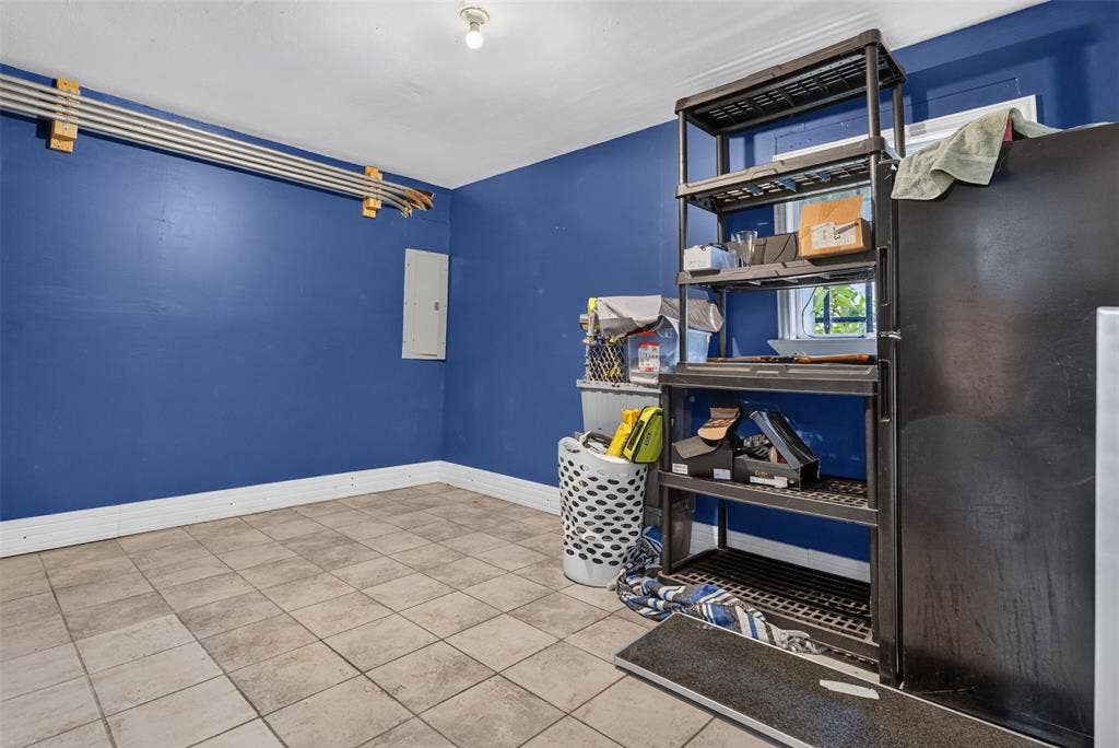 2301 S Denley Drive, Dallas, TX 75216 2301 S Denley Drive, Dallas, TX 75216