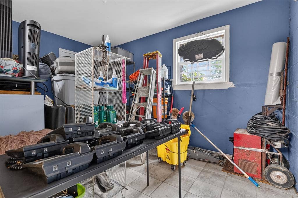 2301 S Denley Drive, Dallas, TX 75216 Additional content