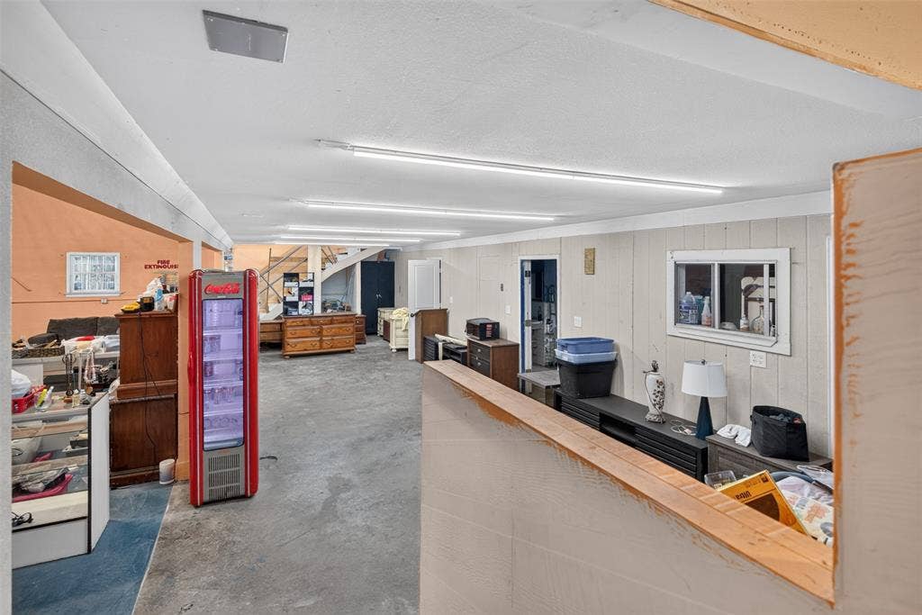 2301 S Denley Drive, Dallas, TX 75216 2301 S Denley Drive, Dallas, TX 75216