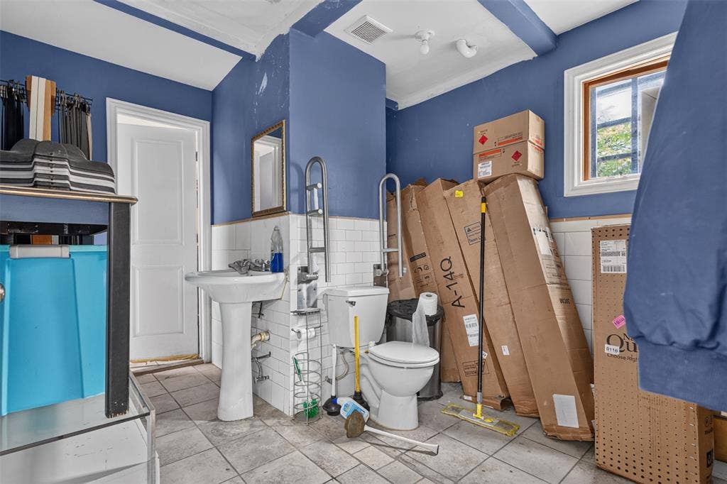 2301 S Denley Drive, Dallas, TX 75216 Additional content