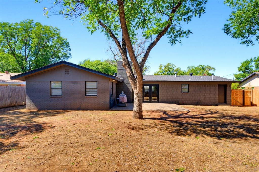 2517 S Elmwood, Abilene, TX 79605