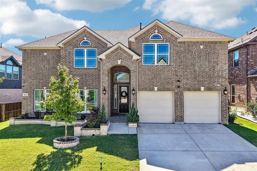 Property photo for 825 Violet Way, Celina, TX