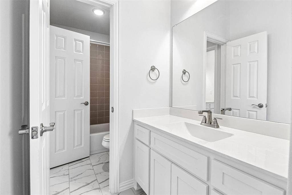 825 Violet Way, Celina, TX 75009
