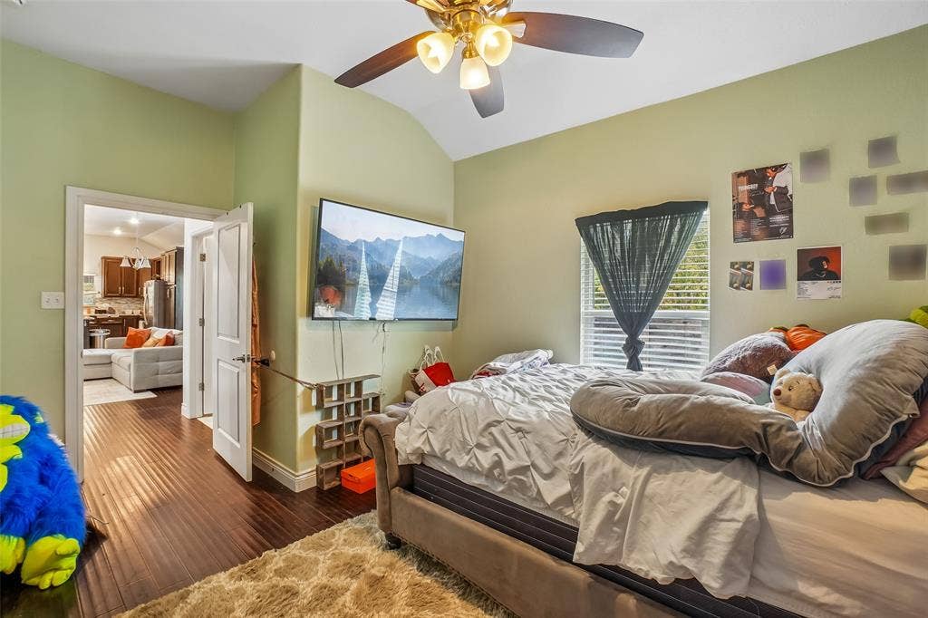 1414 Record Crossing Road, Dallas, TX 75235 1414B Bedroom 3
