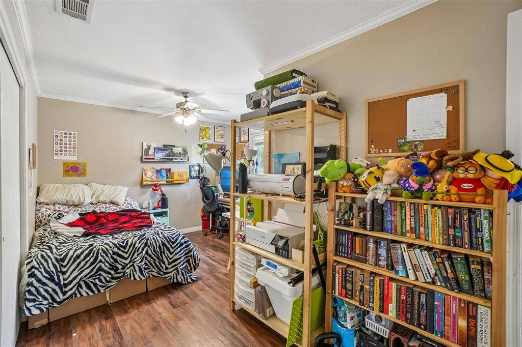 1414 Record Crossing Road, Dallas, TX 75235 1414A Bedroom 1