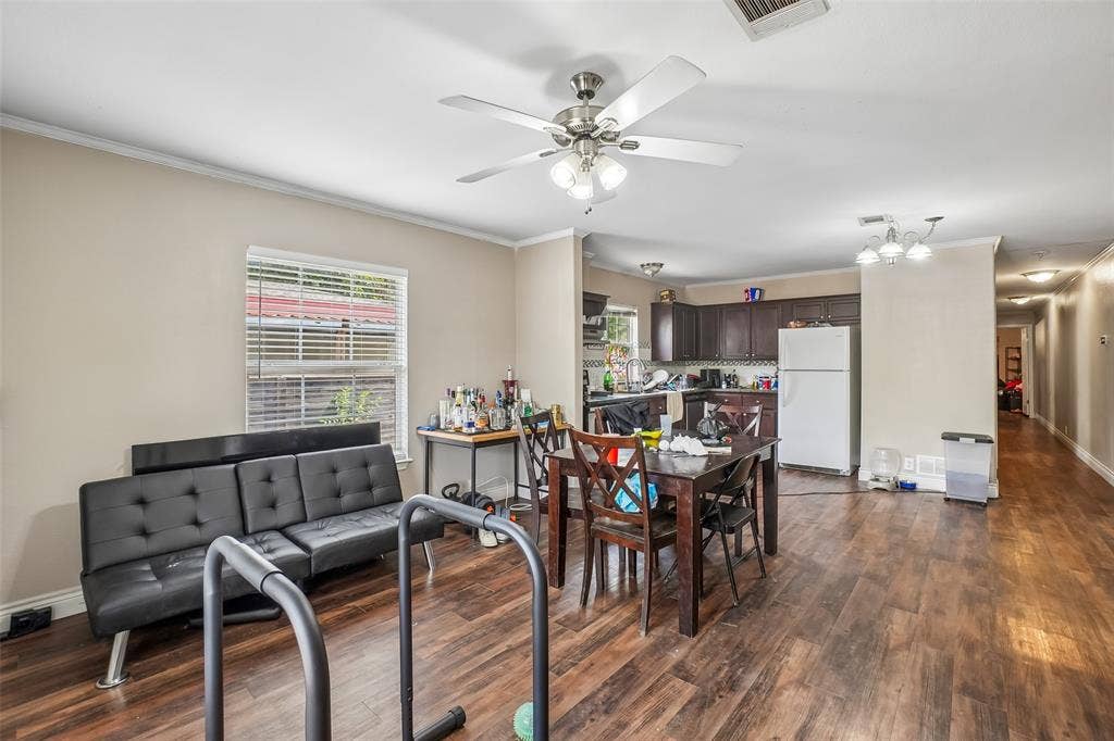 1414 Record Crossing Road, Dallas, TX 75235 1416 Open Living area