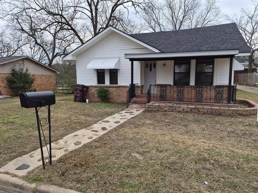 Property photo for 120 Carthel Street, Mount Vernon, TX