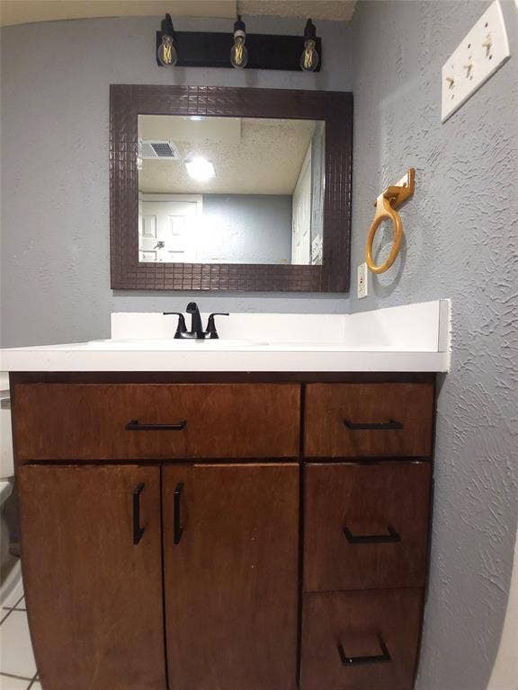 305 Trinidad Drive, Grand Prairie, TX 75052 305 Trinidad Drive, Grand Prairie, TX 75052