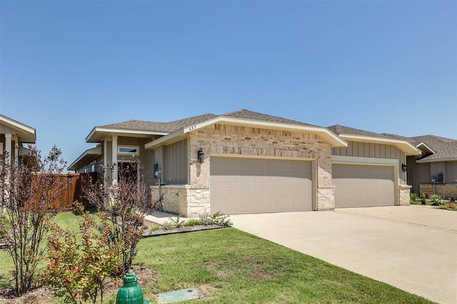 Property photo for 657 Blackland Drive, Venus, TX