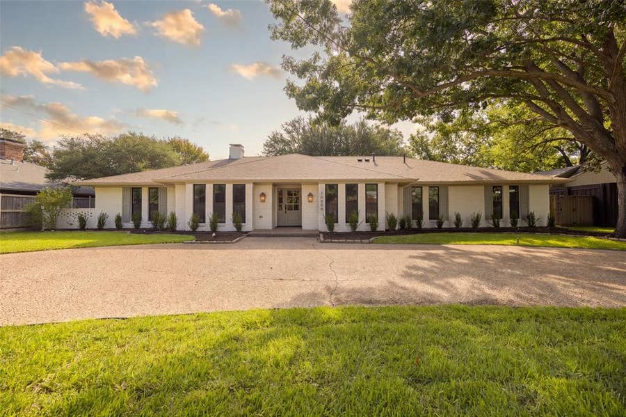 Property photo for 10656 Cox Lane, Dallas, TX