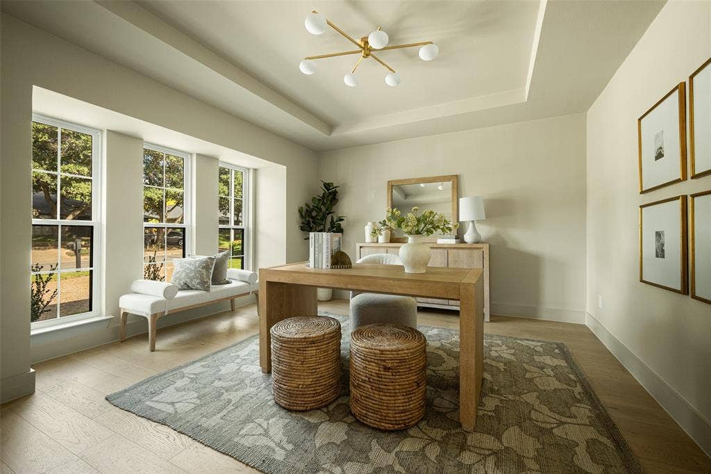 10656 Cox Lane, Dallas, TX 75229 10656 Cox Lane, Dallas, TX 75229