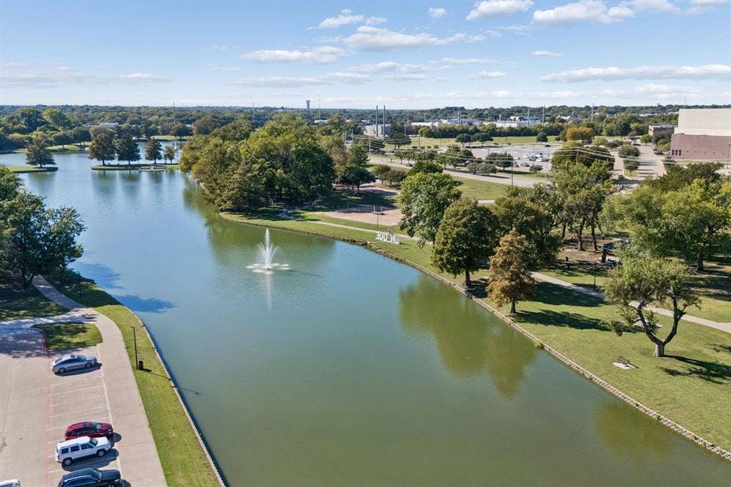 1111 Hyde Park Drive, McKinney, TX 75069 Towne Lake Park offers serene water features, walking trails and play areas.