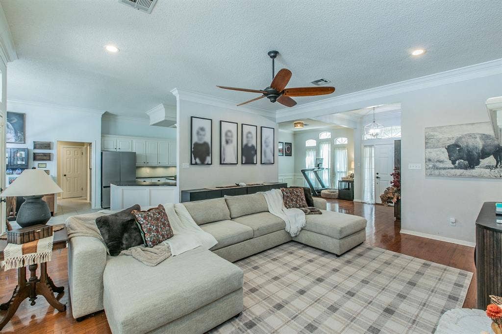 9505 Lost Trails Drive, Waco, TX 76712 9505 Lost Trails Drive, Waco, TX 76712