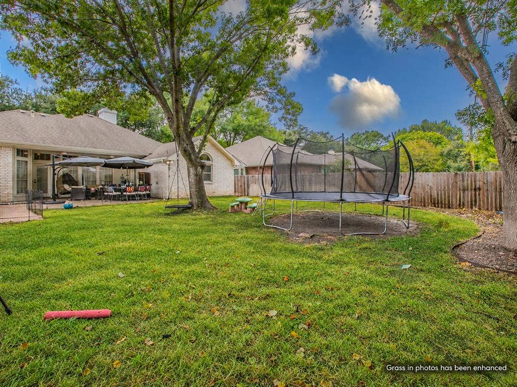 9505 Lost Trails Drive, Waco, TX 76712 9505 Lost Trails Drive, Waco, TX 76712