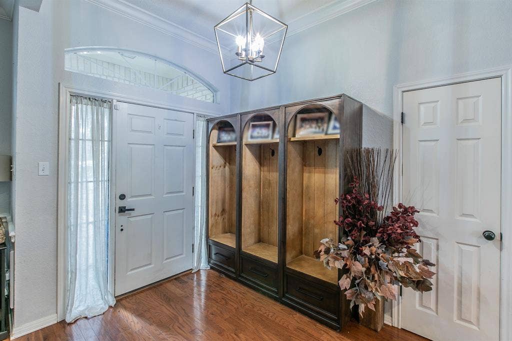 9505 Lost Trails Drive, Waco, TX 76712 9505 Lost Trails Drive, Waco, TX 76712