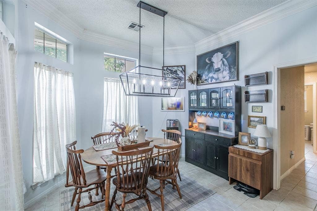 9505 Lost Trails Drive, Waco, TX 76712 9505 Lost Trails Drive, Waco, TX 76712