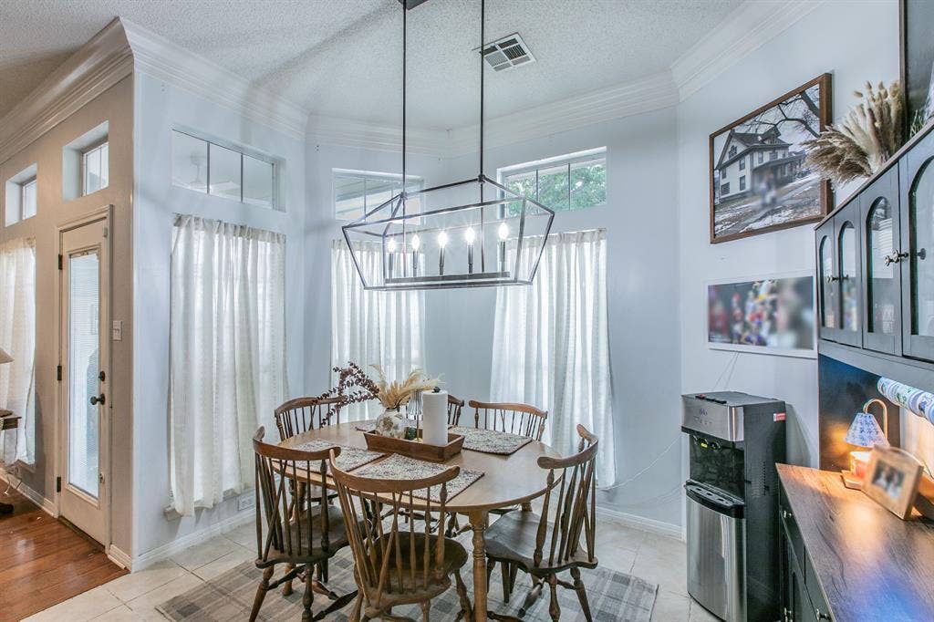 9505 Lost Trails Drive, Waco, TX 76712 9505 Lost Trails Drive, Waco, TX 76712
