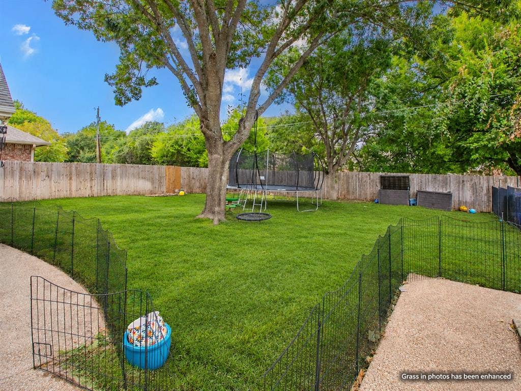 9505 Lost Trails Drive, Waco, TX 76712 9505 Lost Trails Drive, Waco, TX 76712