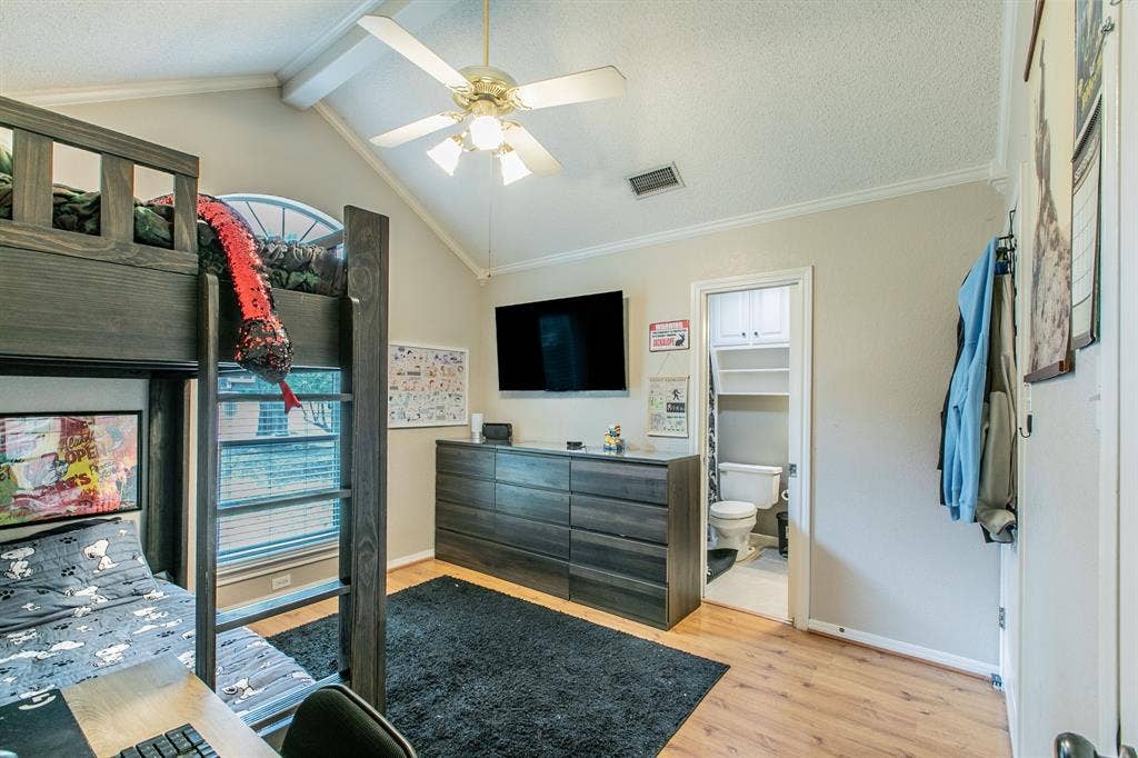 9505 Lost Trails Drive, Waco, TX 76712 9505 Lost Trails Drive, Waco, TX 76712