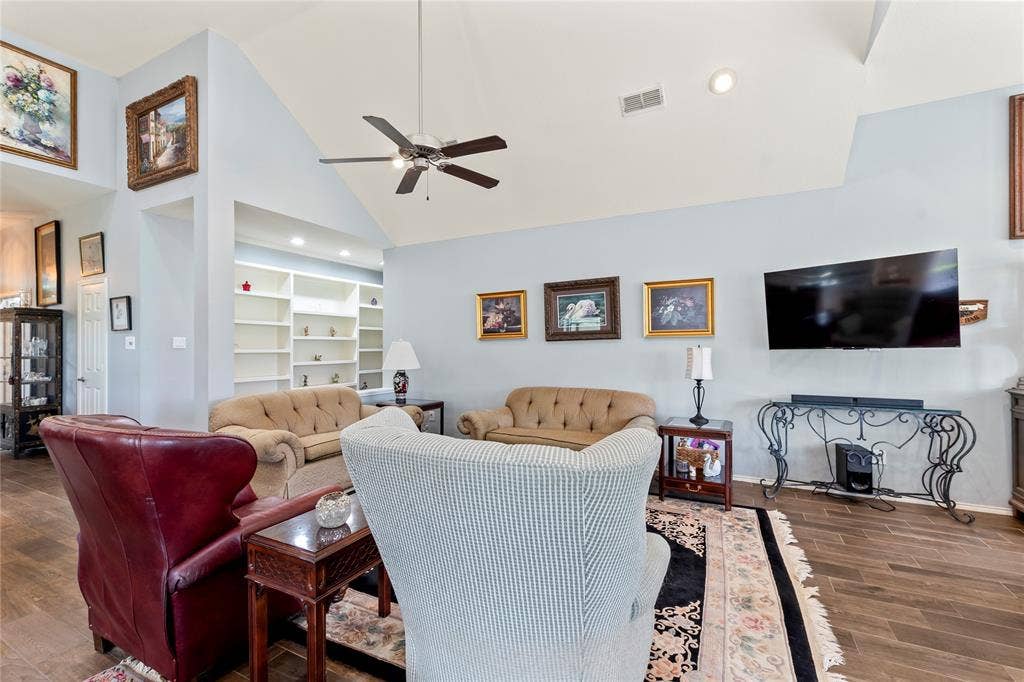347 Saint Andrews Drive, Mabank, TX 75156 347 Saint Andrews Drive, Mabank, TX 75156
