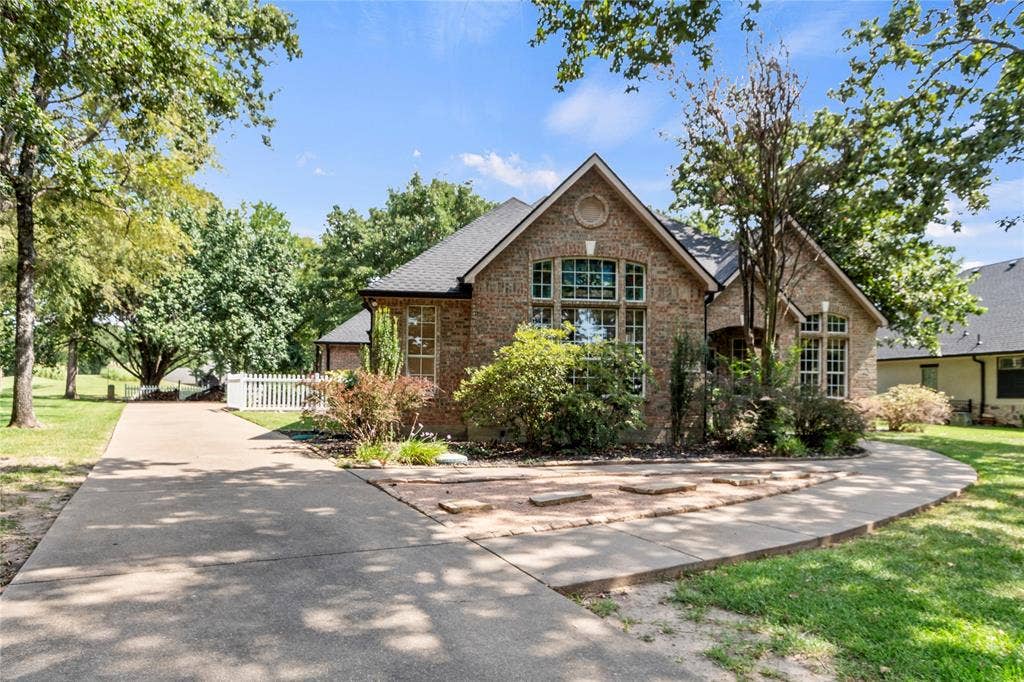 347 Saint Andrews Drive, Mabank, TX 75156 347 Saint Andrews Drive, Mabank, TX 75156