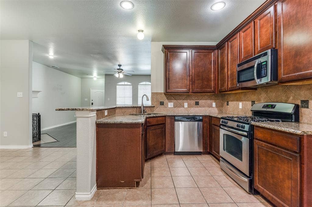 5662 Grosseto Drive, Frisco, TX 75034 5662 Grosseto Drive, Frisco, TX 75034