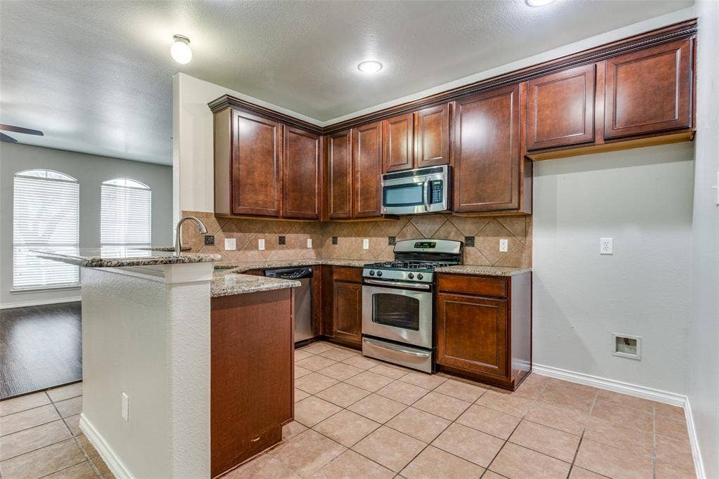 5662 Grosseto Drive, Frisco, TX 75034 5662 Grosseto Drive, Frisco, TX 75034