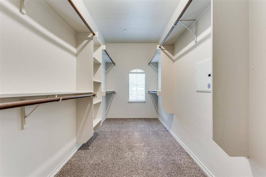 5662 Grosseto Drive, Frisco, TX 75034 5662 Grosseto Drive, Frisco, TX 75034