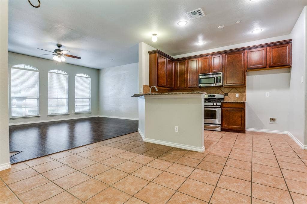 5662 Grosseto Drive, Frisco, TX 75034 5662 Grosseto Drive, Frisco, TX 75034