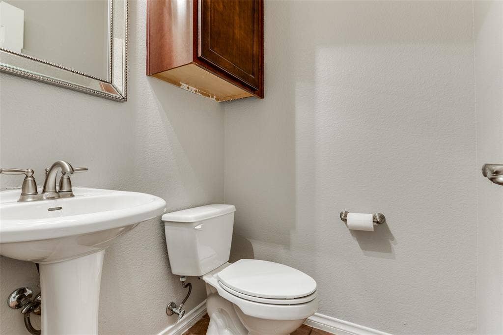 5662 Grosseto Drive, Frisco, TX 75034 5662 Grosseto Drive, Frisco, TX 75034
