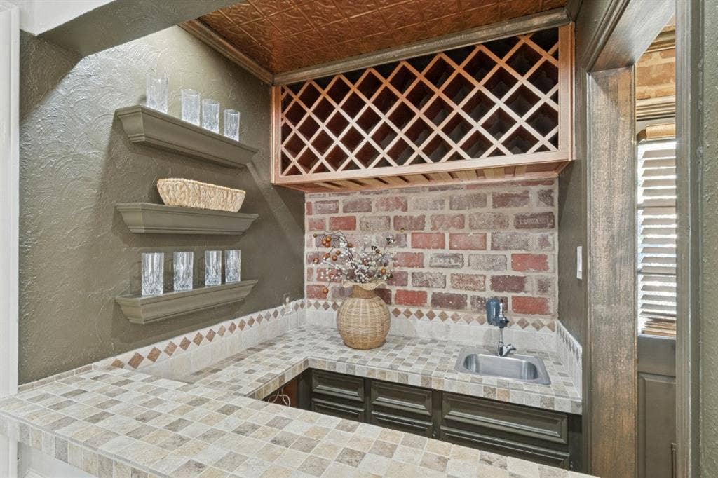 9006 Church Road, Dallas, TX 75231 9006 Church Road, Dallas, TX 75231