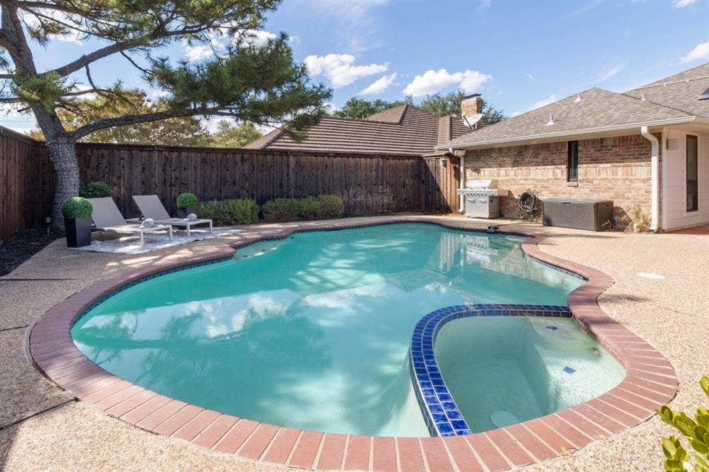 9006 Church Road, Dallas, TX 75231 9006 Church Road, Dallas, TX 75231